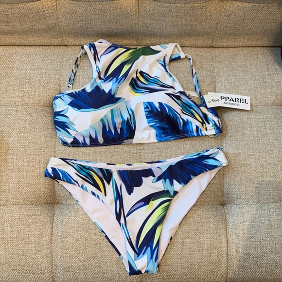 Bikini Set - Picture 1 of 1